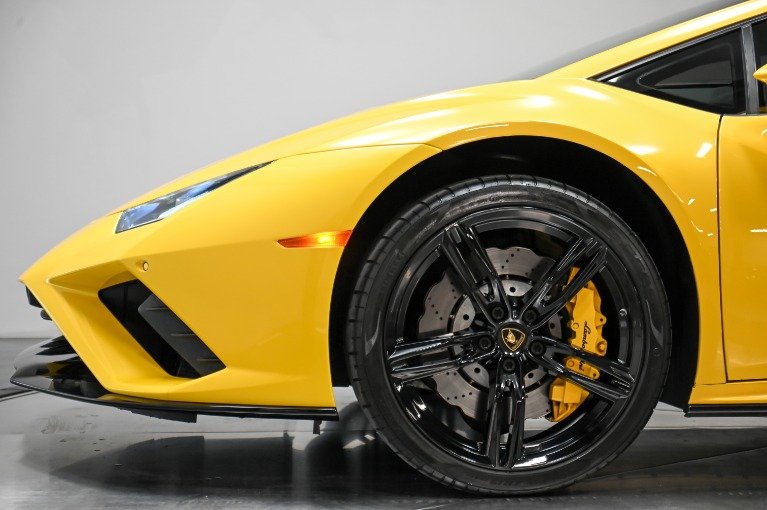 Used-2020-Lamborghini-Huracan-EVO-1722033373